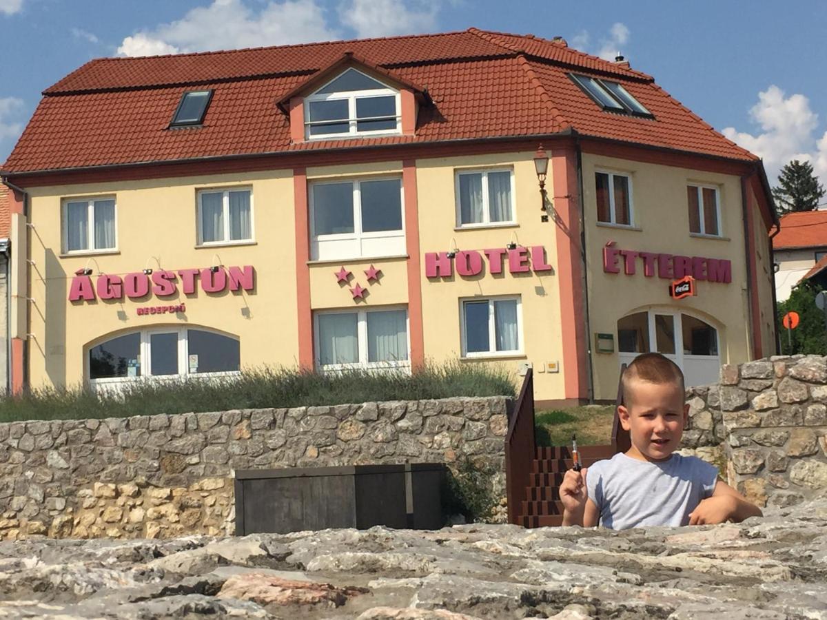 City Hotel Agoston Pécs Eksteriør billede