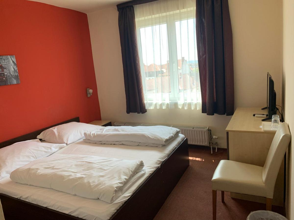 City Hotel Agoston Pécs Eksteriør billede