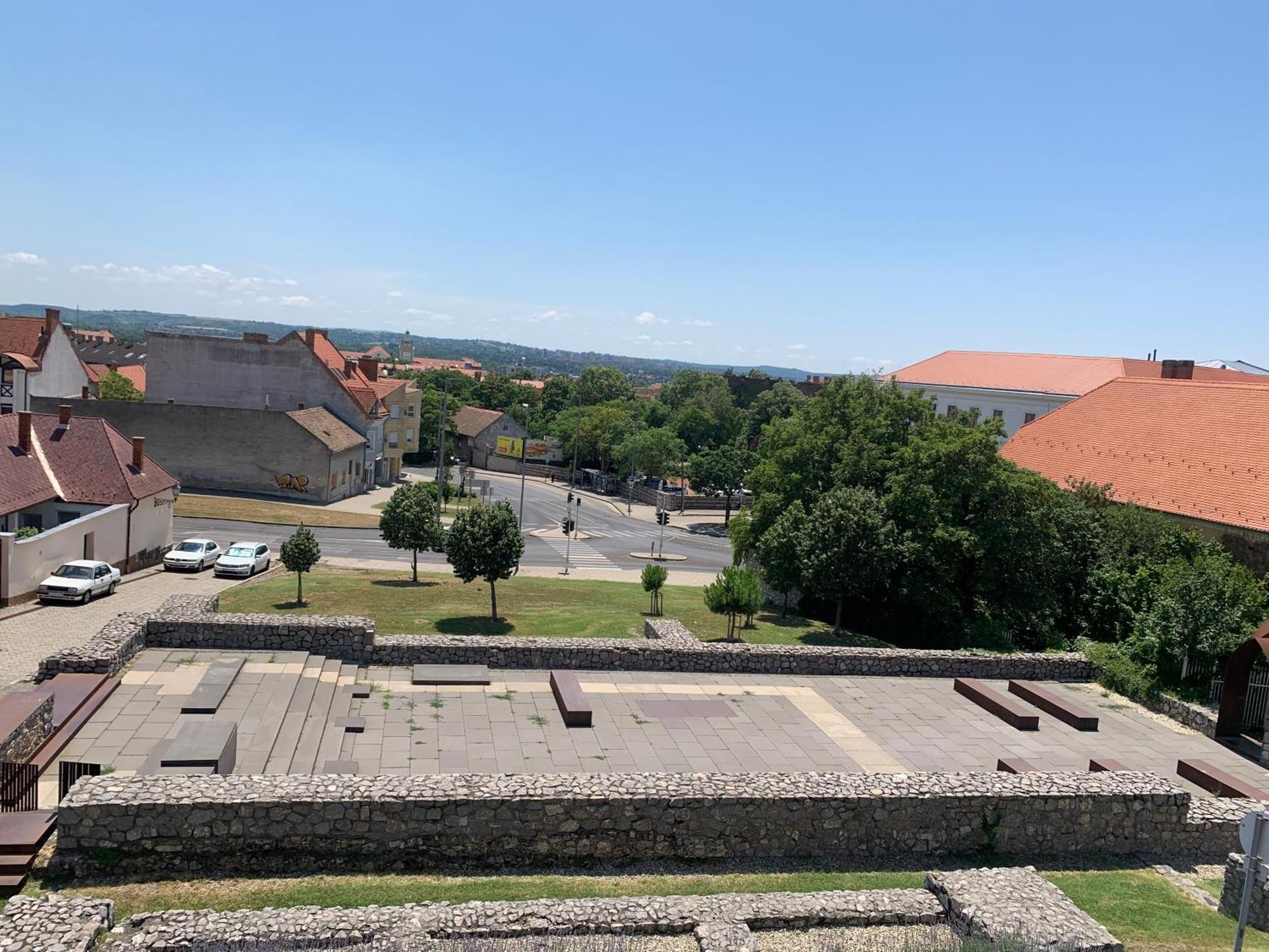 City Hotel Agoston Pécs Eksteriør billede