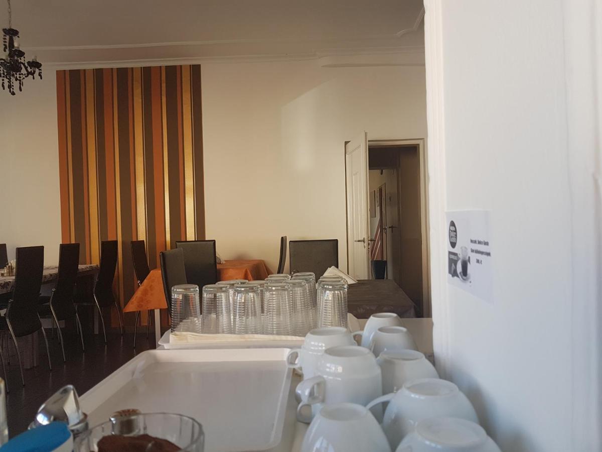 City Hotel Agoston Pécs Eksteriør billede